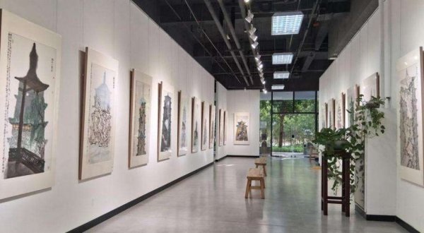 百进配资 梁腾中国画作品墨写“万里塔踪”